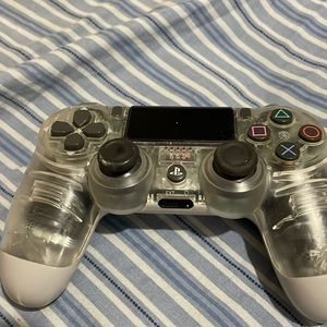 PS4 controller